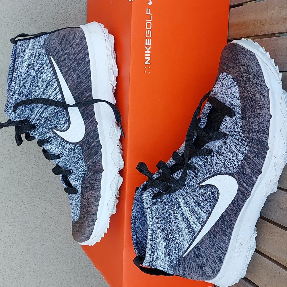 NIKE Flynut Chukka Golf Shoes